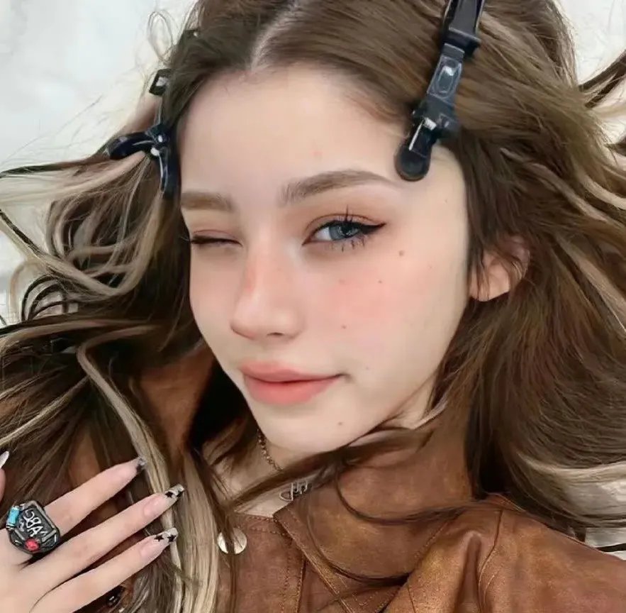 异形速递封面